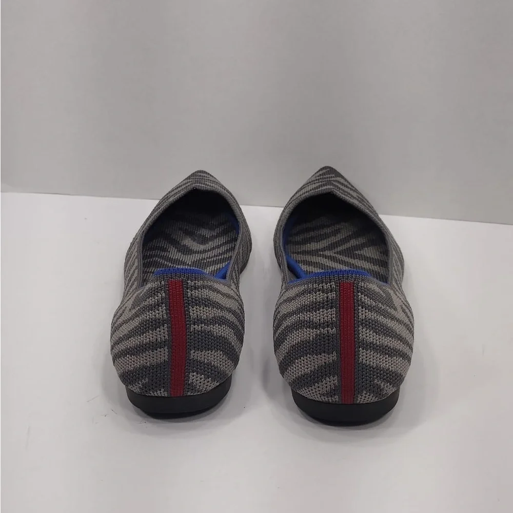 Rotys Stylish Gray and Blue Women's Shoes size 8w pre owned Exellent condition